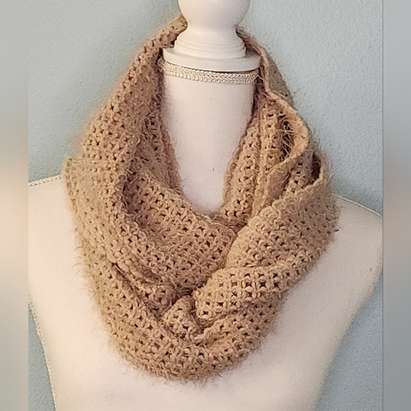 Cozy tan brown lightweight Knit versatile Infinity Scarf - Picture 1 of 5